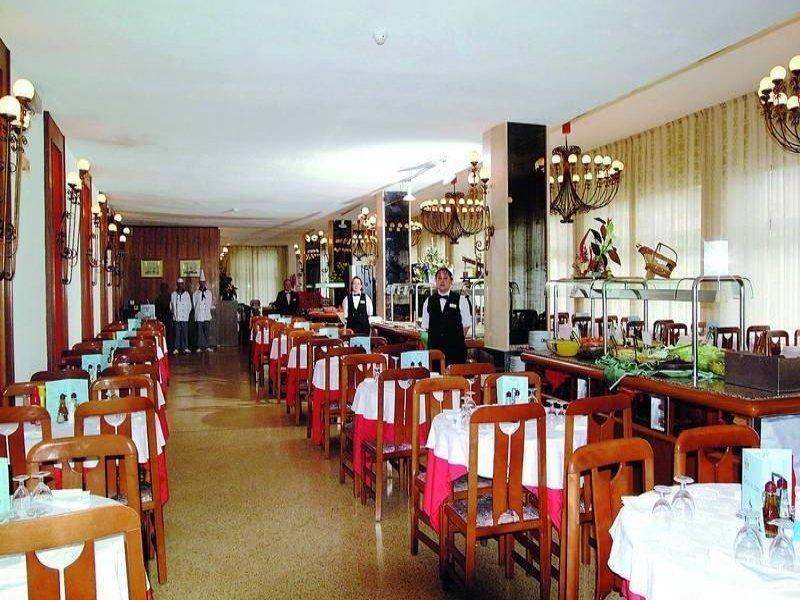 Terramar Hotel Calella Kültér fotó